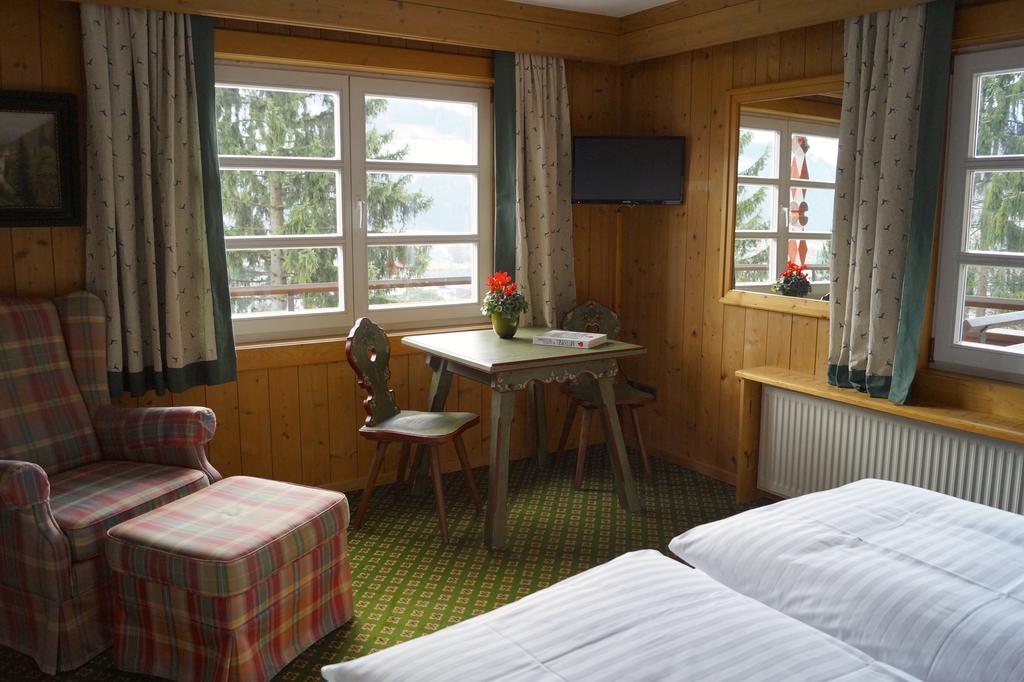 Landhaus Alpina Guest House มิทเทอร์ซิลล์ ห้อง รูปภาพ