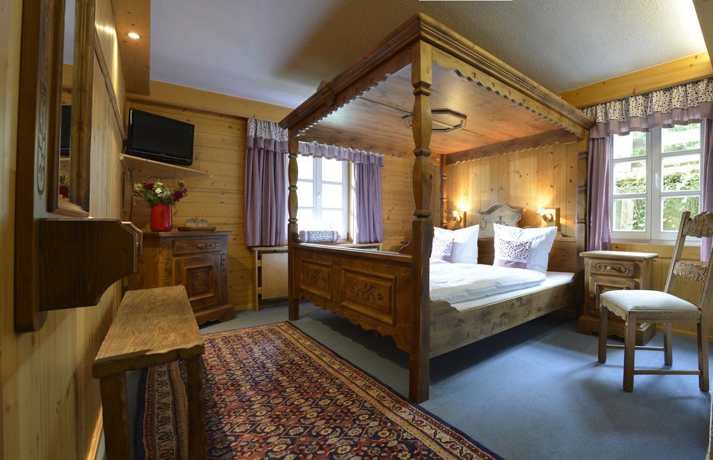 Landhaus Alpina Guest House มิทเทอร์ซิลล์ ห้อง รูปภาพ
