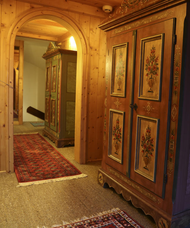Landhaus Alpina Guest House มิทเทอร์ซิลล์ ภายนอก รูปภาพ