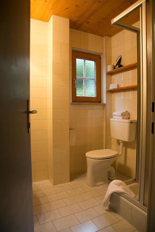 Landhaus Alpina Guest House มิทเทอร์ซิลล์ ห้อง รูปภาพ
