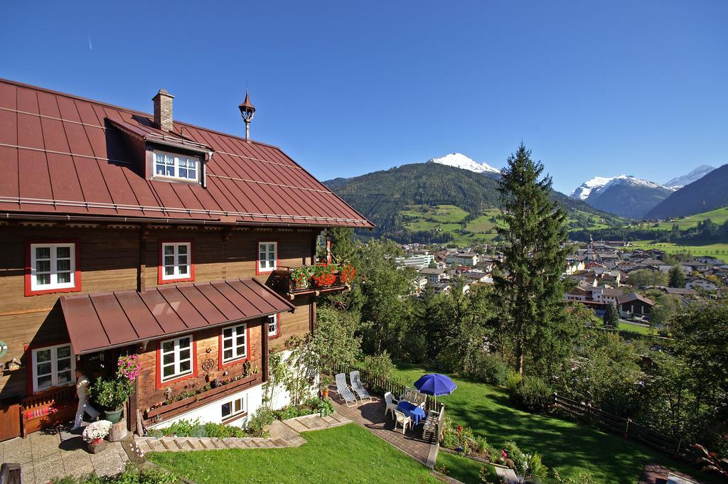 Landhaus Alpina Guest House มิทเทอร์ซิลล์ ภายนอก รูปภาพ